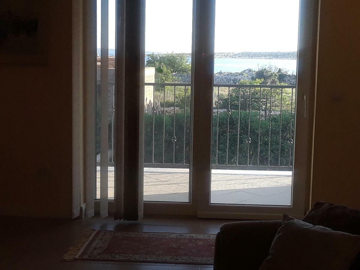 Water View Brand New Apartment, Short Stroll To Beach, Peaceful! Košljun Exteriér fotografie